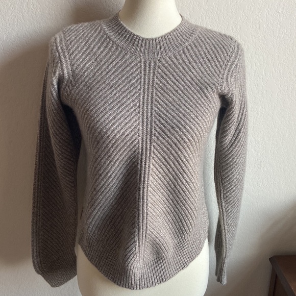 CO 100% cashmere tan cropped sweater - Picture 2 of 9